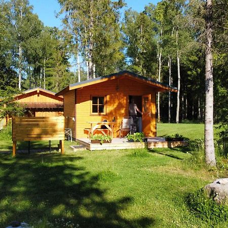 Marika Puhkekuela - Metsanurga Oeoemaja "Shared Bathroom" Ныва Экстерьер фото