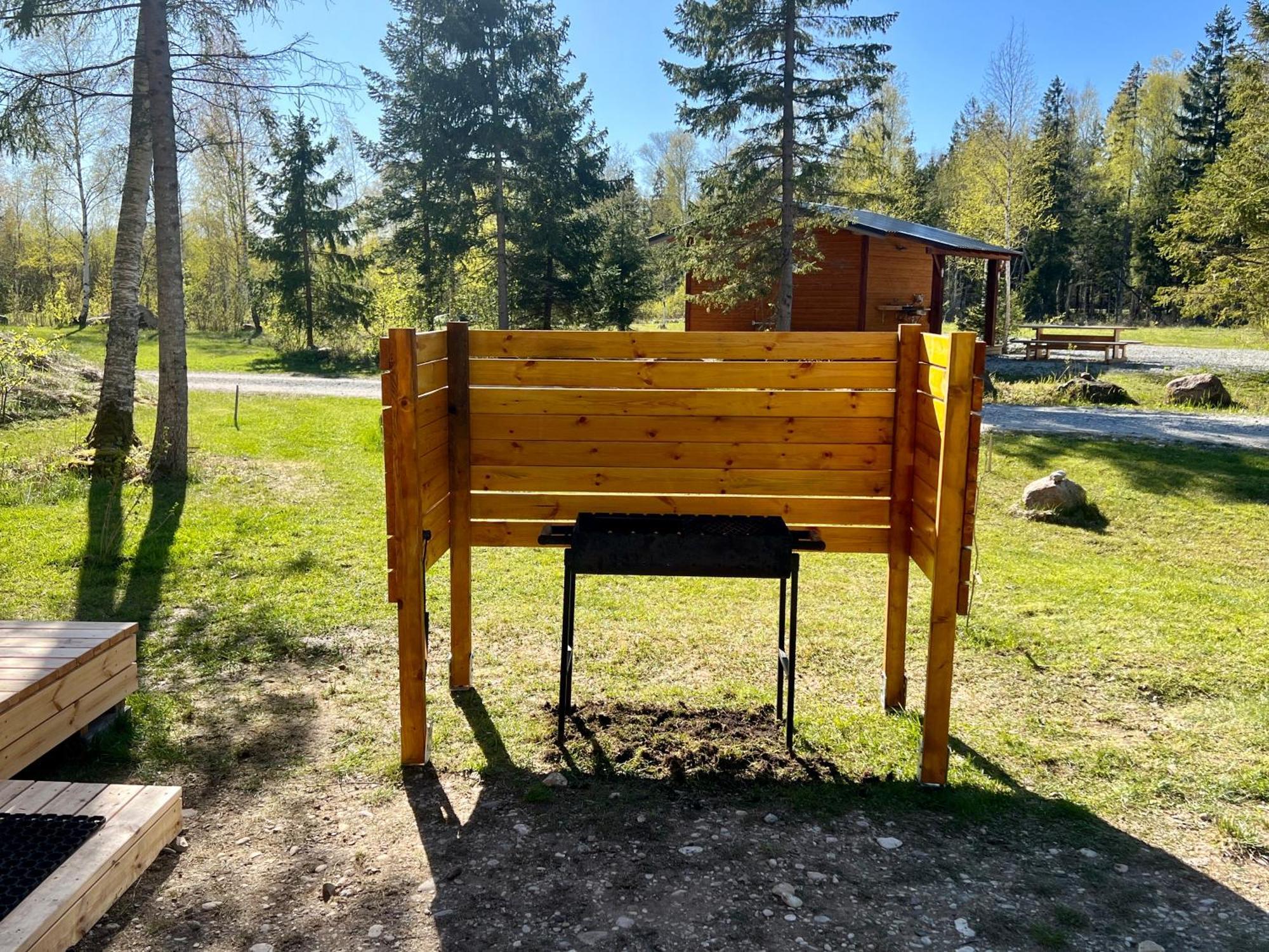 Marika Puhkekuela - Metsanurga Oeoemaja "Shared Bathroom" Ныва Экстерьер фото